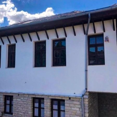 Miziriguesthouse Gjirokastër Eksteriør bilde