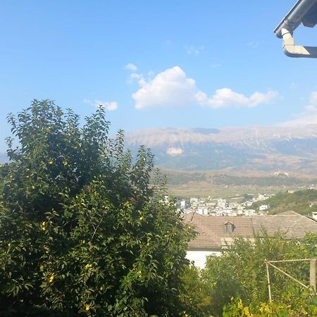 Miziriguesthouse Gjirokastër Eksteriør bilde