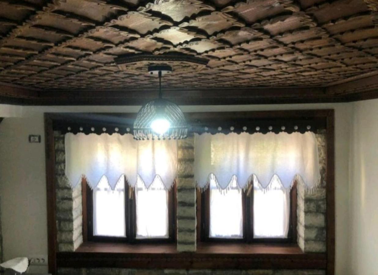 Miziriguesthouse Gjirokastër Eksteriør bilde