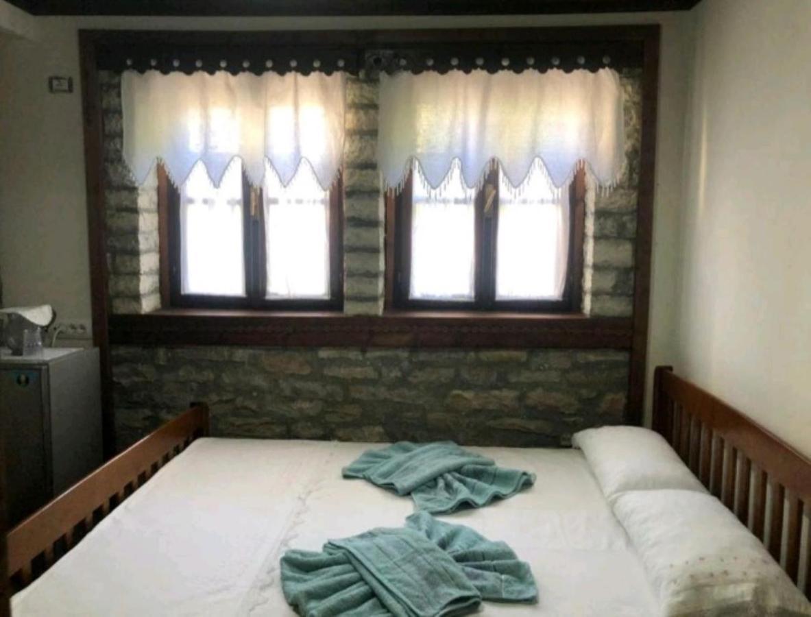 Miziriguesthouse Gjirokastër Eksteriør bilde