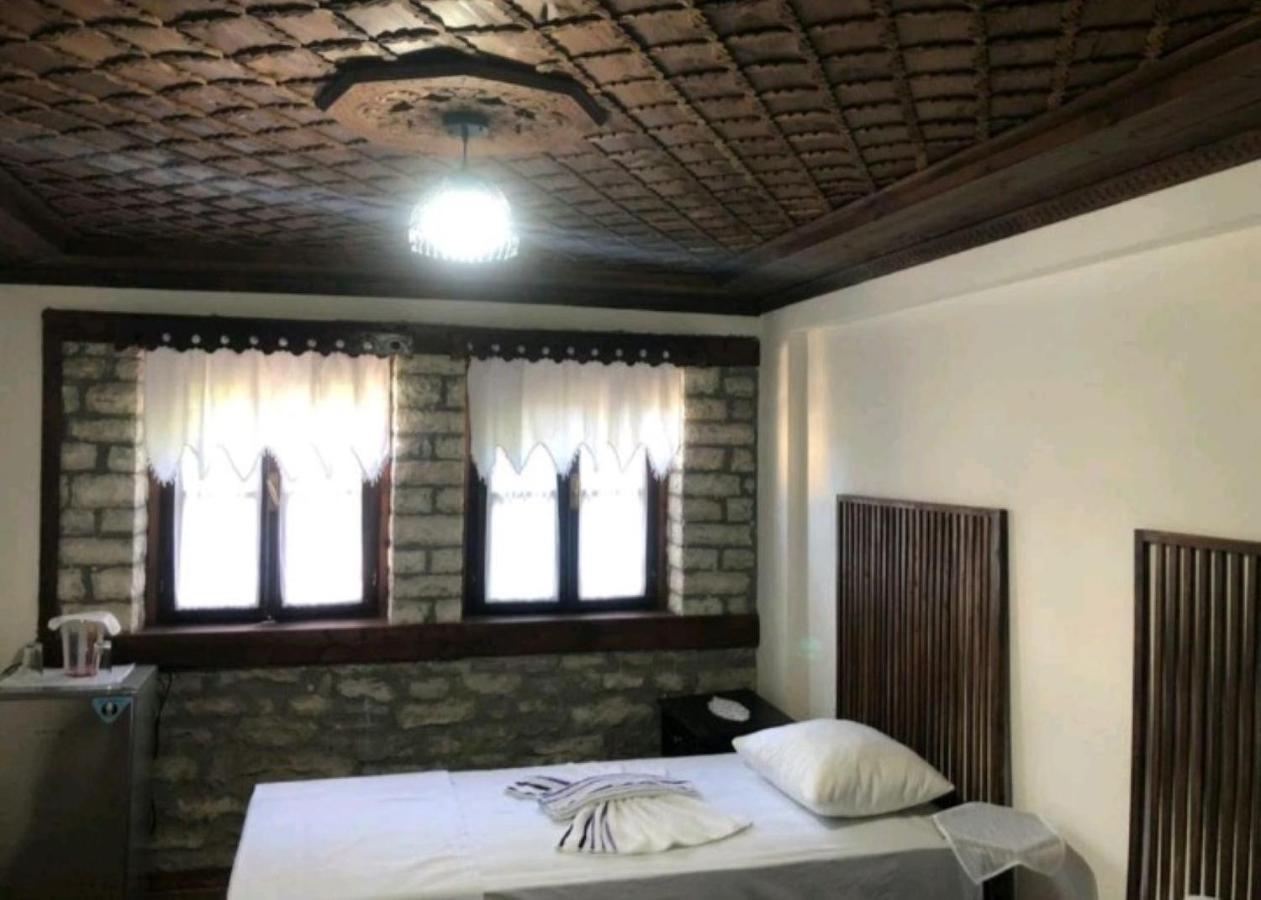 Miziriguesthouse Gjirokastër Eksteriør bilde