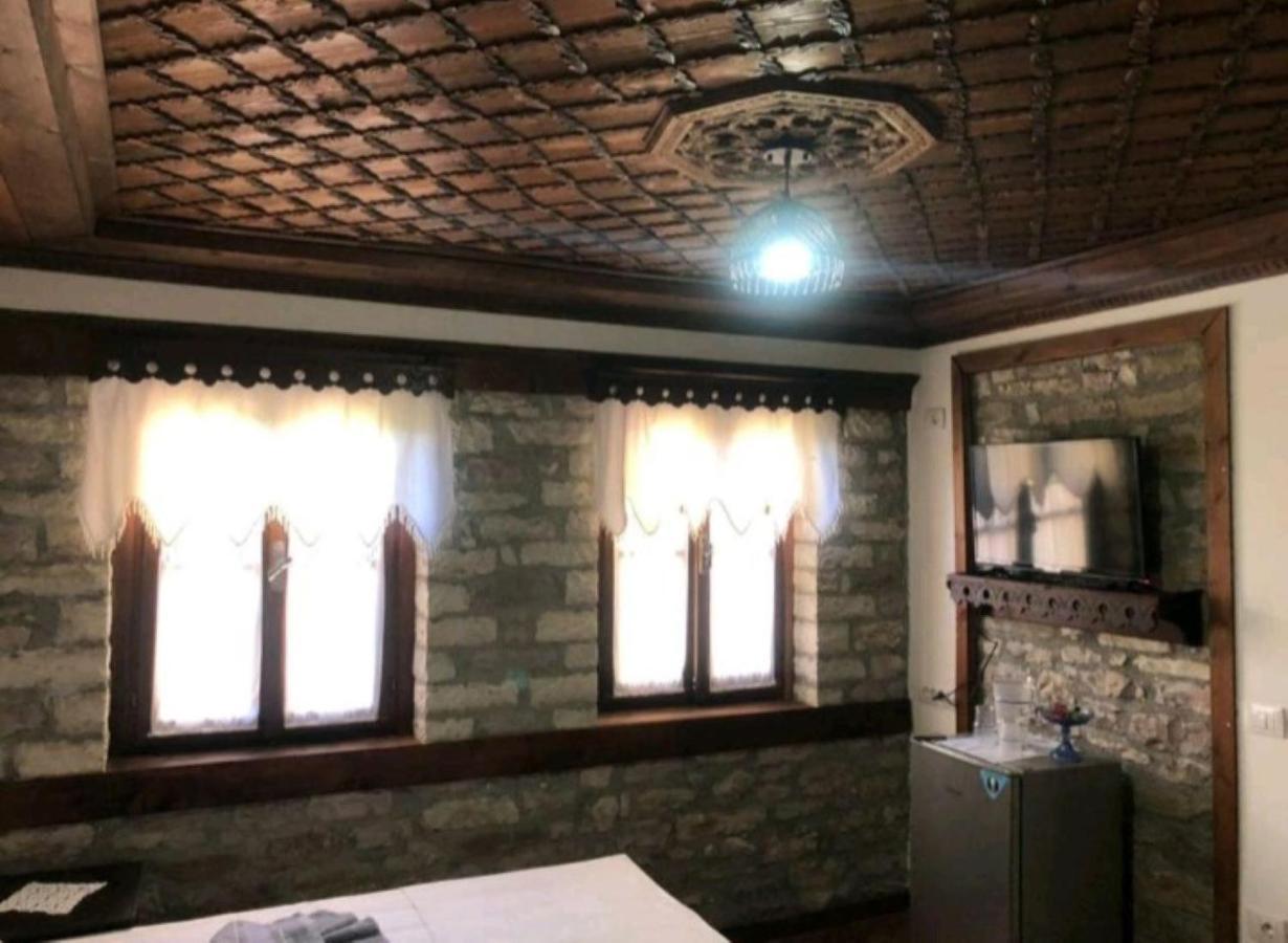Miziriguesthouse Gjirokastër Eksteriør bilde