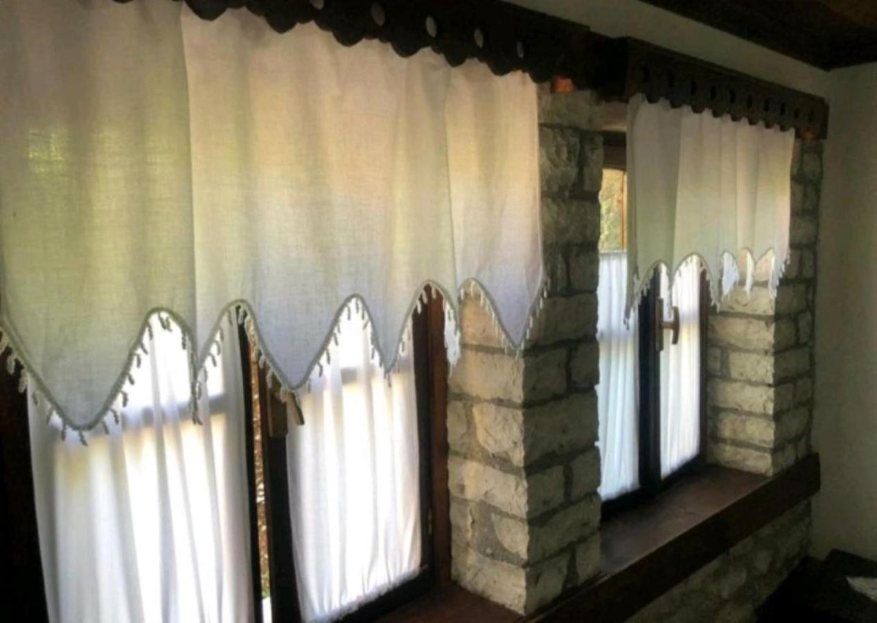 Miziriguesthouse Gjirokastër Eksteriør bilde
