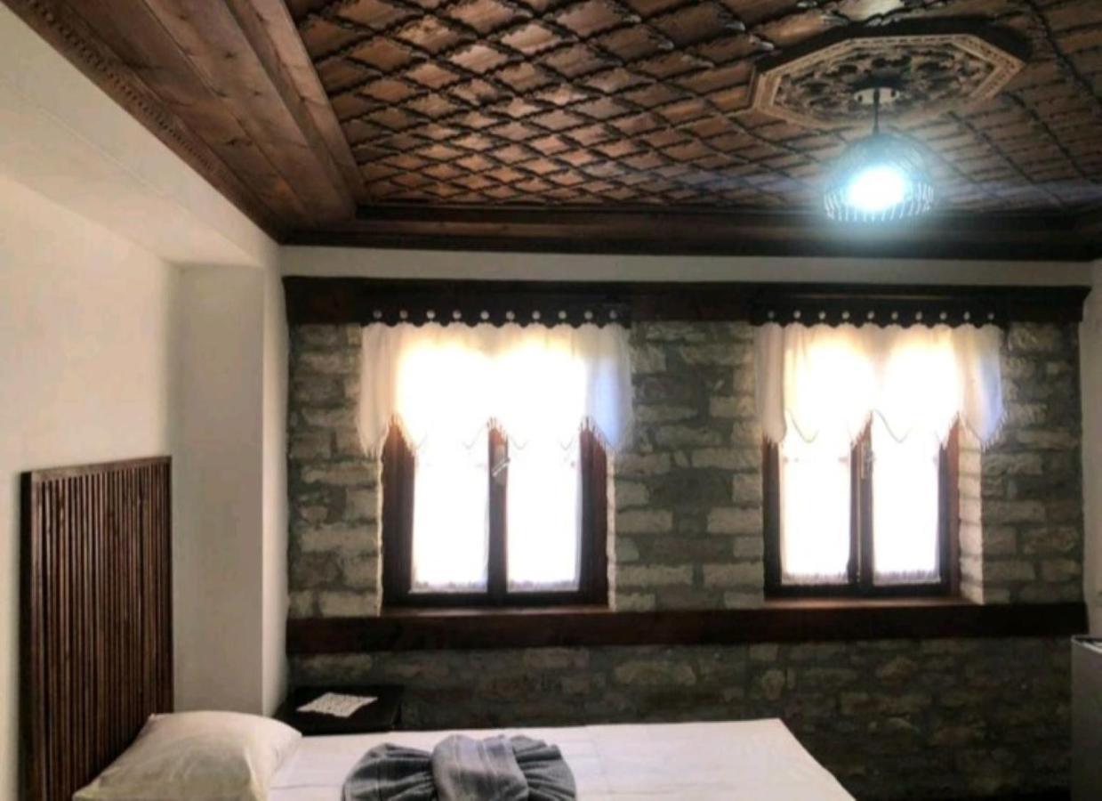 Miziriguesthouse Gjirokastër Eksteriør bilde